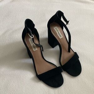 Steve Madden Black strap heels